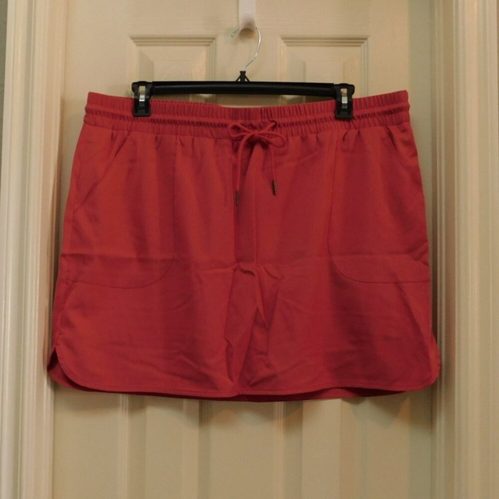 ST. JOHN'S BAY Womens Mid Rise Skort Vermillion Red Size XXL NEW